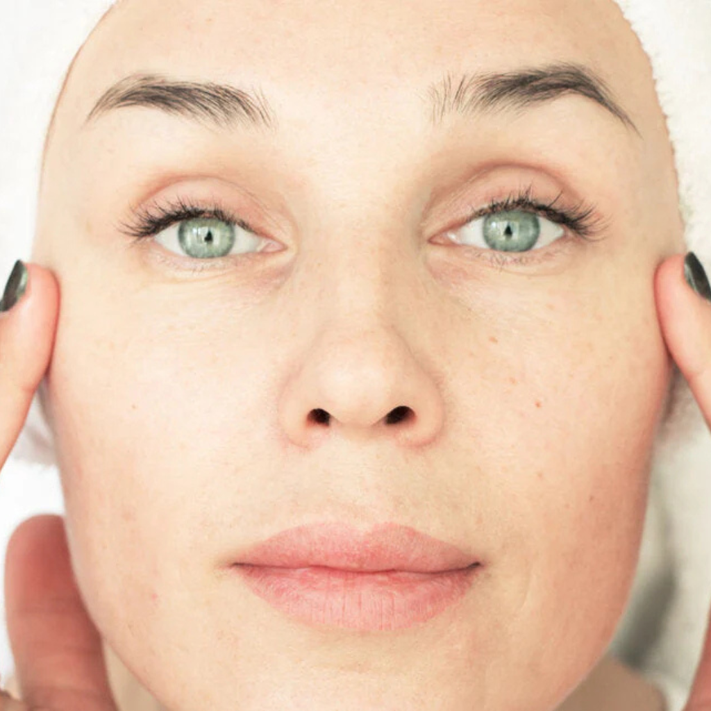Dry Skin? Your Moisture Barrier May Be Damaged—Here Are 8 Ways to Fix It